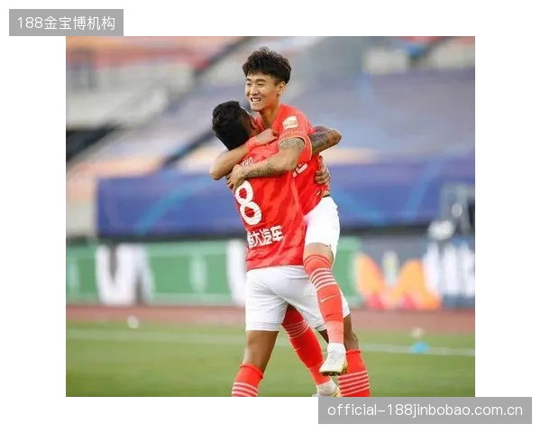 多名核心球员经历漫长俱乐部赛季后体能堪忧，艾德沃卡特的轮换策略将受考验。